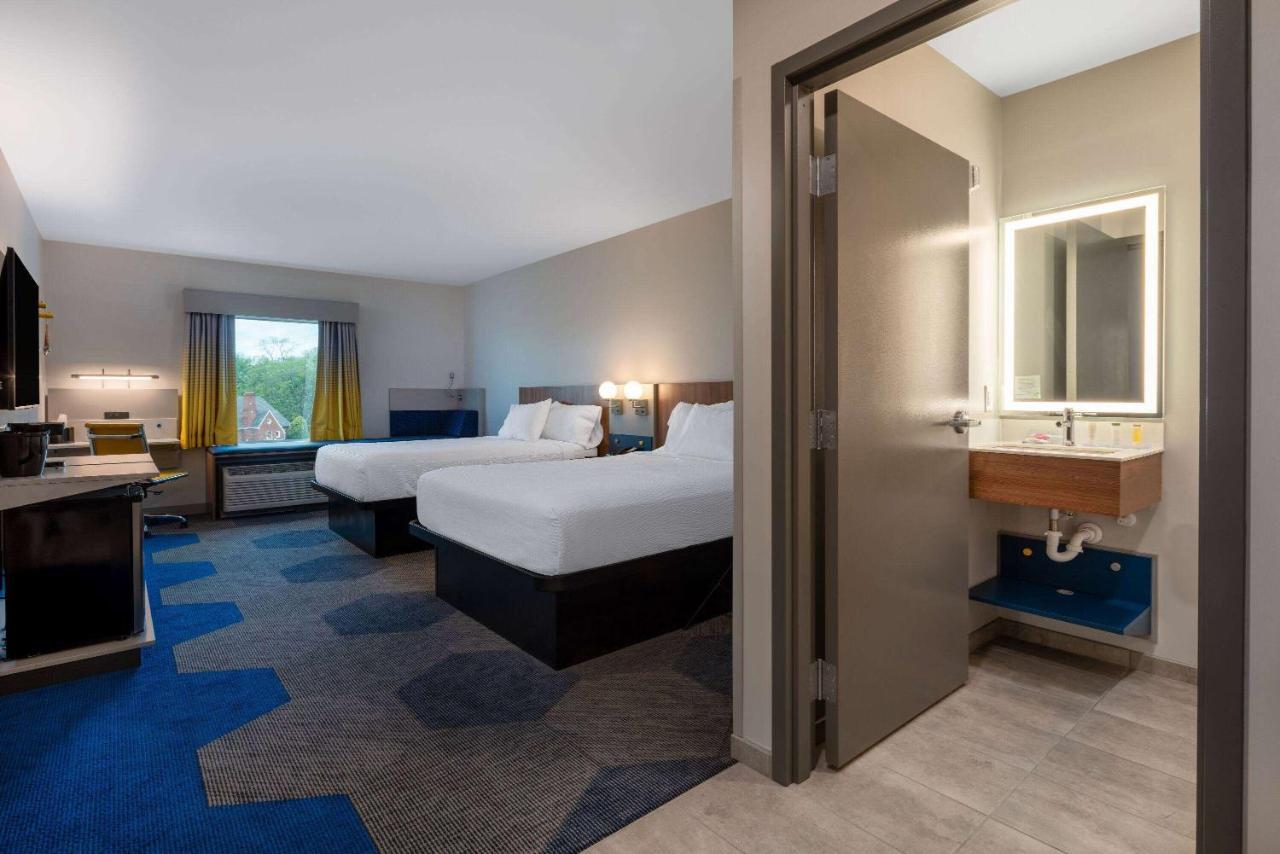 Microtel Inn & Suites By Wyndham ウィンチェスター エクステリア 写真